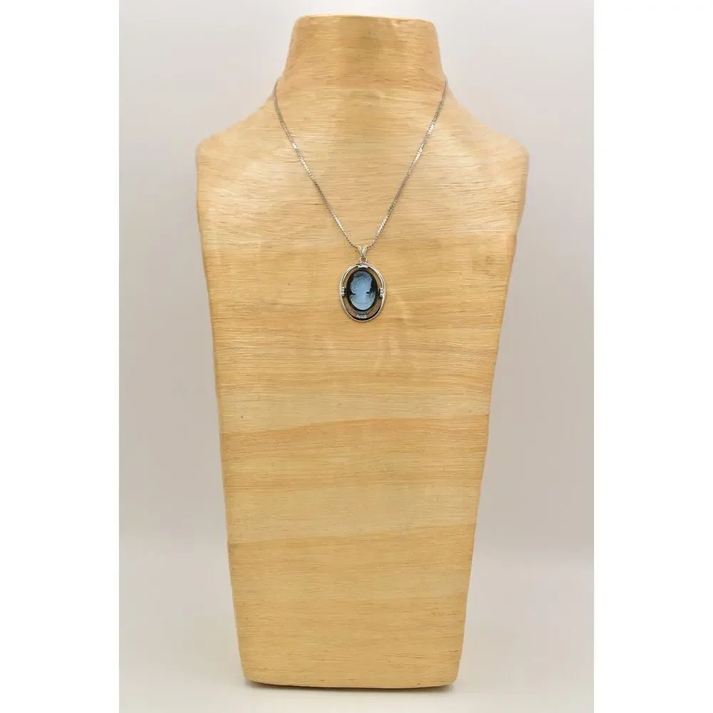 Unbranded stunning necklace